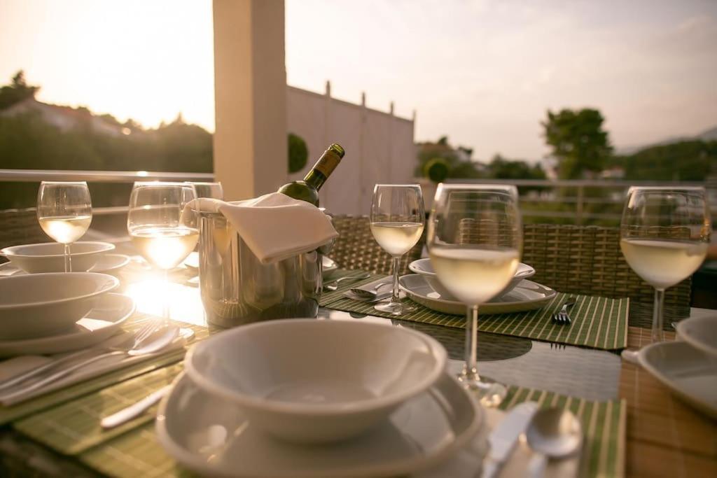Villa Kora - Luxury Holiday Apartments Lumbarda Luaran gambar
